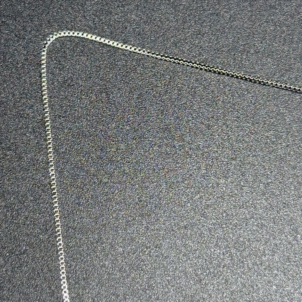 Elegant Sterling Silver Moissanite Pendant Necklace - Picture 6 of 11